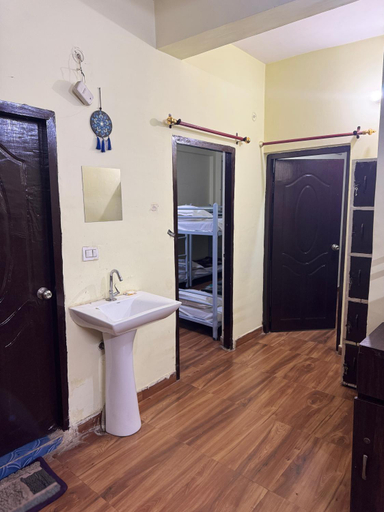 Bathroom 5, Awara Hostels and Dormitory, Lucknow