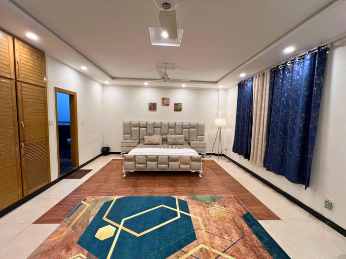 Others 4, Luxury Guest House, Islamabad