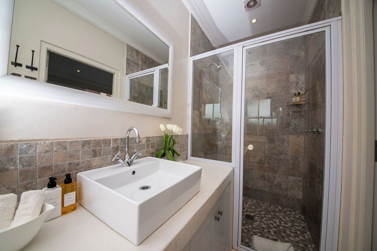 Bathroom 4, Maison d'Ail, Cape Winelands