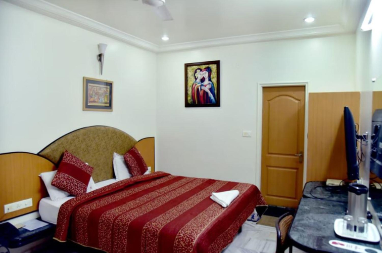 Bedroom, The Dwarka Hotel, Nagpur
