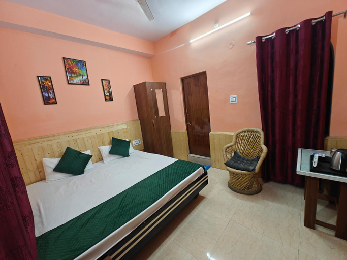 Bedroom 5, Crimson inn b&b, Shimla