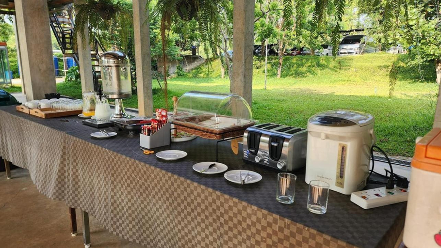 Food & Drinks 4, Tree Homestay Uthai Thani: Tree Homestay Uthai Thani, Muang Uthai Thani