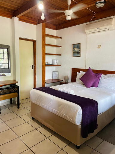 Bedroom 2, North Coast Gateway Hotel, Uthungulu