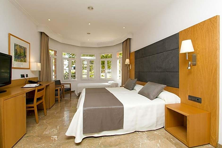 Bedroom 3, Hotel Artmadams, Baleares
