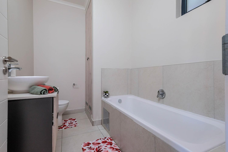 Bathroom 4, GatesofGail Luxury Apartments, City of Johannesburg