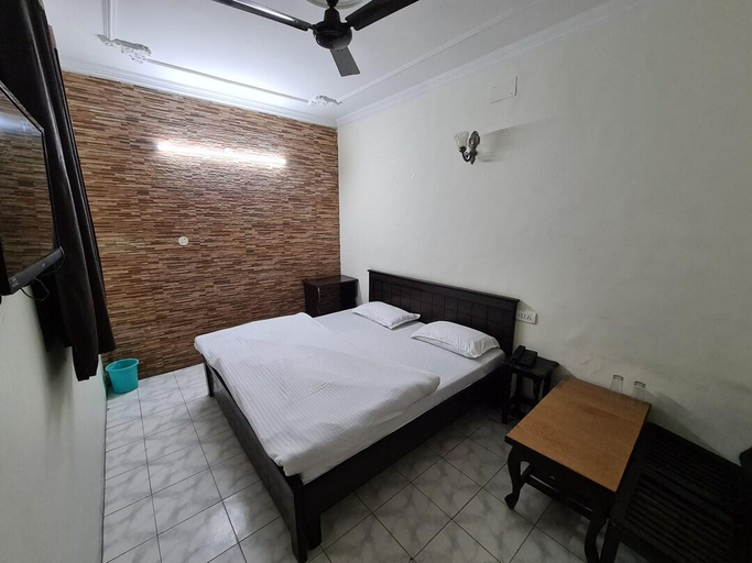 Bedroom, Hotel Victoria, Chandigarh