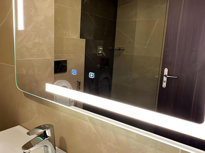 Bathroom 5, Lake View Resort, Gandaki