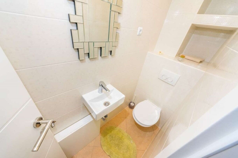 Bathroom 3, House Luxury Villa With Pool, Nin