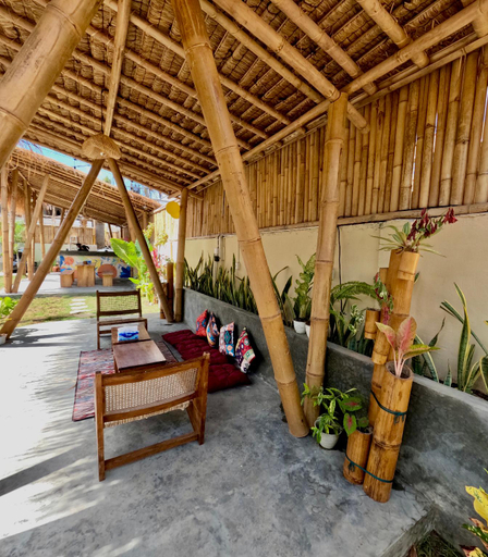 Others 4, Tiga Spies Hostel, Lombok