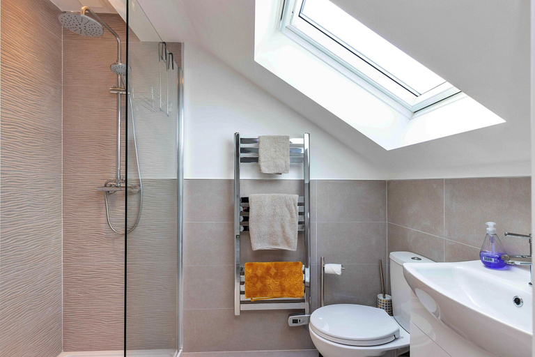 Bathroom 2, Pet-friendly Cottage in Countryside, No Deposit, Lincolnshire