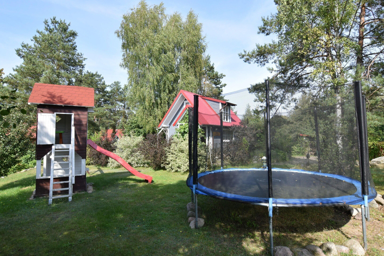 Garden 4, Comfortable Holiday Homes With a Beautiful Garden, Bytów