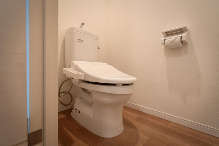 Bathroom 3, Sumida River Temple Villa