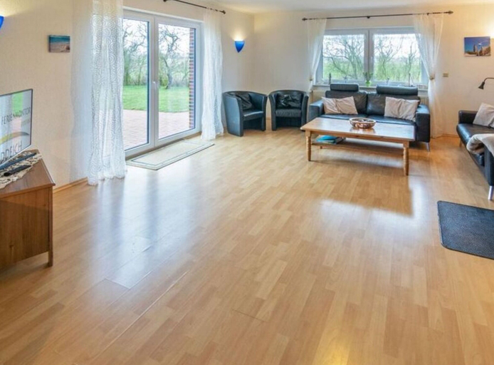 Living area 4, Flood Comfortable Holiday Residence, Aurich