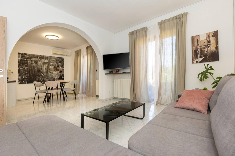 Others 5, Ripenda Apartments, Labin