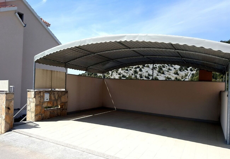 Parking, House Silva, Rogoznica