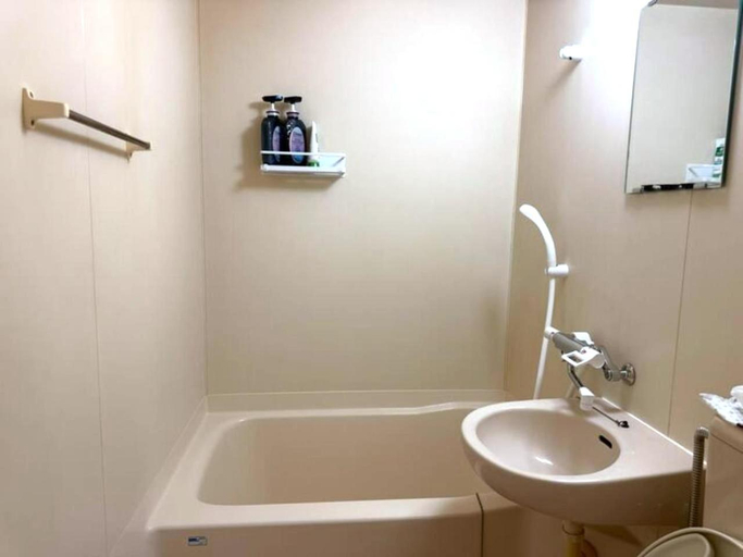 Bathroom 2, TRAVELERZ Tokyo Akasaka, Minato