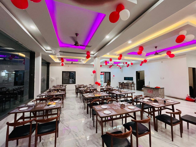 Food & Drinks 4, Hotel Shri Raghuvansh, Sikar