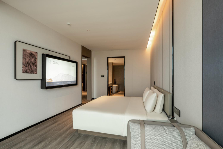 Bedroom 2, Atour Hotel Yantai Penglai Government Affairs Centre, Yantai