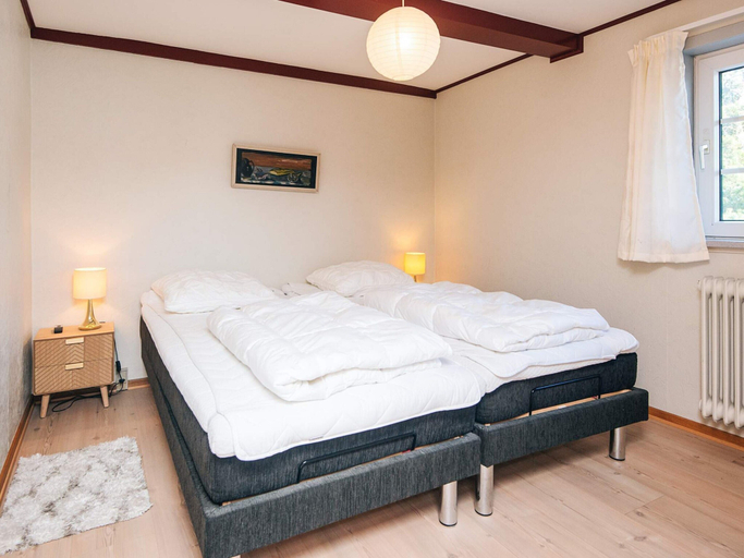 Bedroom 4, 6 Person Holiday Home in Blavand, Varde