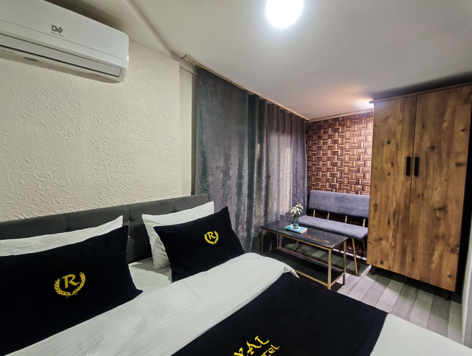 Bedroom 4, Royal Hotel-Kumkapi, Fatih