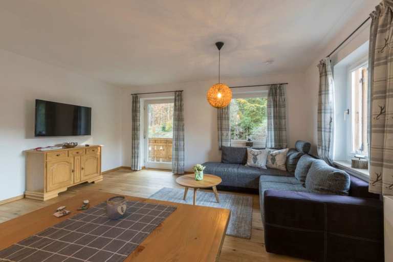Living room 4, Ferienhaus mit 6 Appartements in Grainau, Garmisch-Partenkirchen