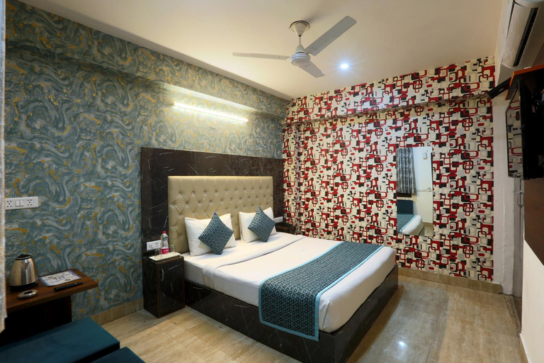 Bedroom 3, Hotel Park Suites At Airport, Delhi