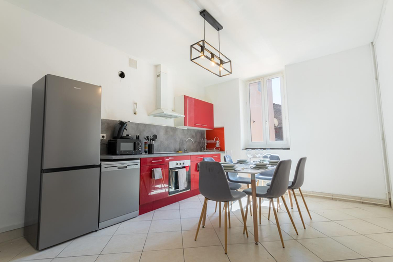 Others 4, Appartement tout equipe au cœur de Beziers, Hérault