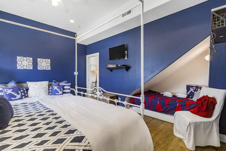 Room 4, The North Shore 4 Bedroom Home, Galveston