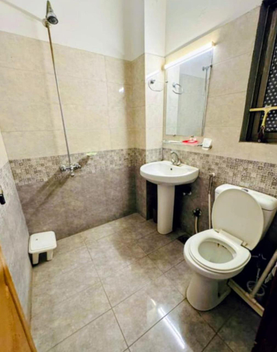Bathroom, Perfect Lodge Guest House, Islamabad