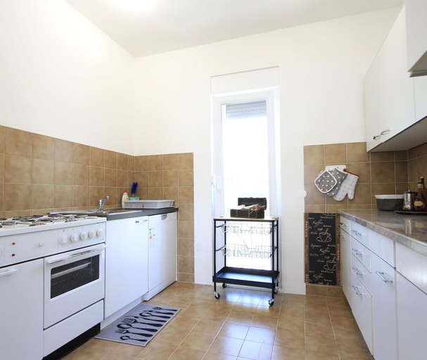 Others 4, House Gianna, Sveti Filip i Jakov
