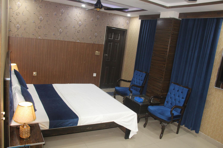Bedroom 5, blue swiss hotel, Lahore