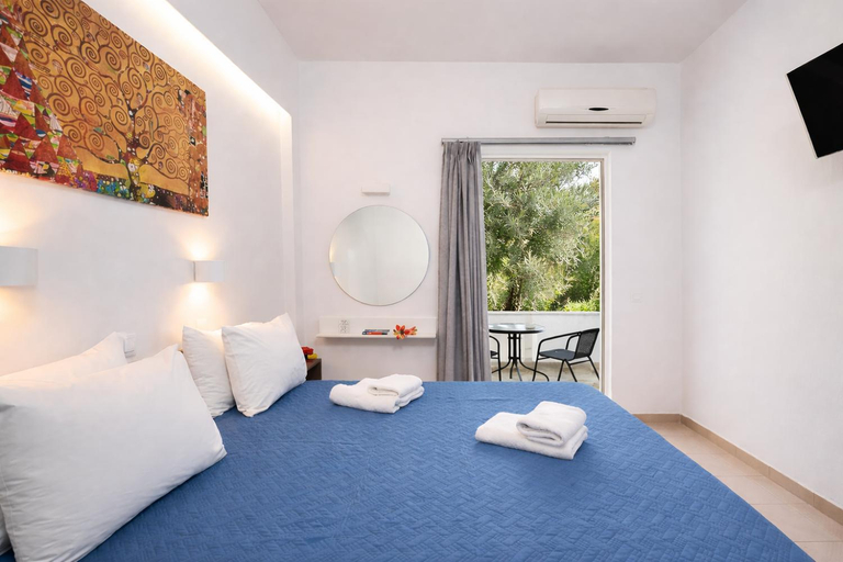 Bedroom 2, Afroditi Hotel, Crete