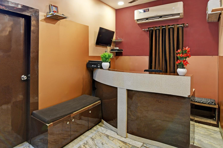 Lobby 5, Hotel O Padmavati Projects, North 24 Parganas