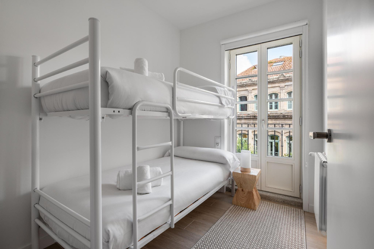 Bedroom 2, Bow Monumental by Como en Casa, Pontevedra