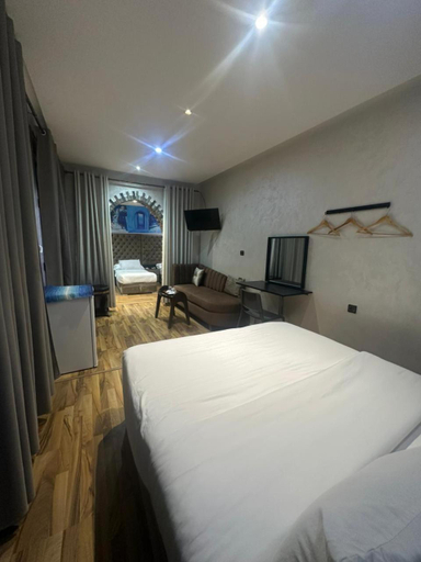 5, Hotel Annasr, Chefchaouen