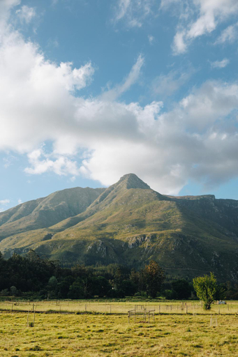 Others 5, The Hamlet, Overberg