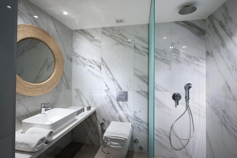 Bathroom 4, Solimar White Pearl - Adults Only, Crete