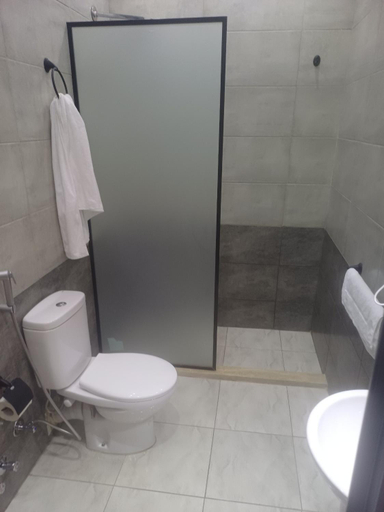 Bathroom 2, Capital Hotel in Downtown, Qasr an-Nil