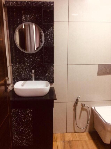 Bathroom, Dolphin Residency, Theni