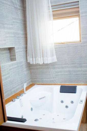 Bathroom 2, Stay Apartment, Gasabo