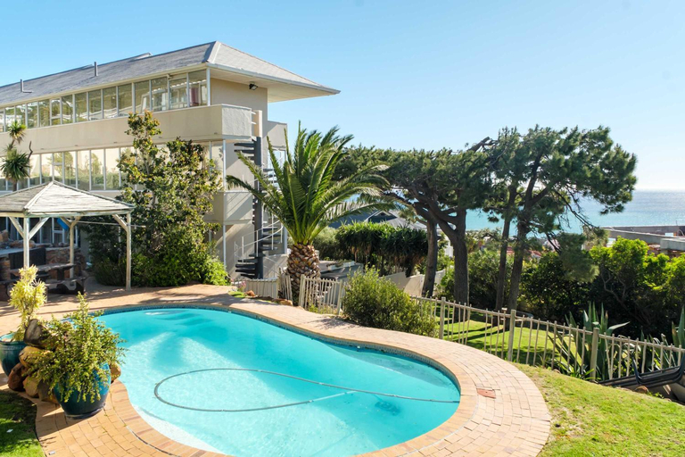 Exterior view 3, Ocean View 2 bed Apt in Camps Bay Skyline Heights, City of Cape Town
