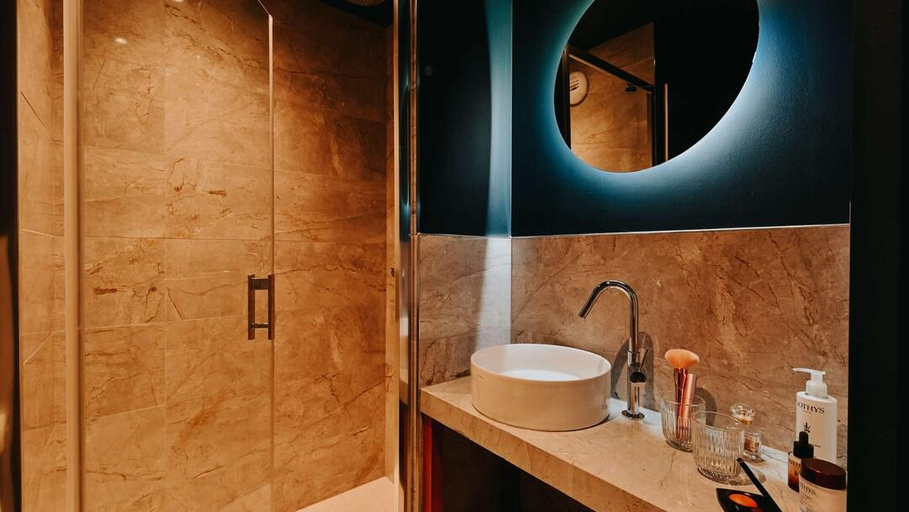 Bathroom 4, Keystone Hôtel & Spa, Rhône
