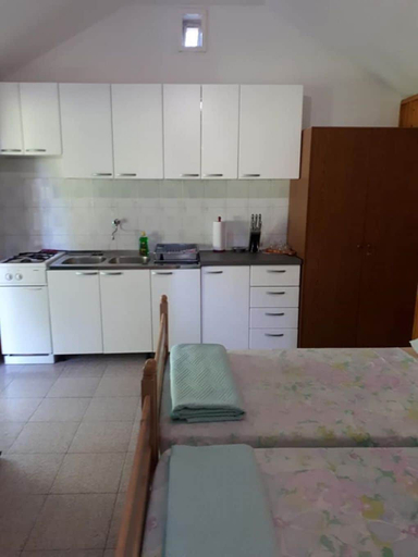 Private kitchen 3, House Lidija, Postira