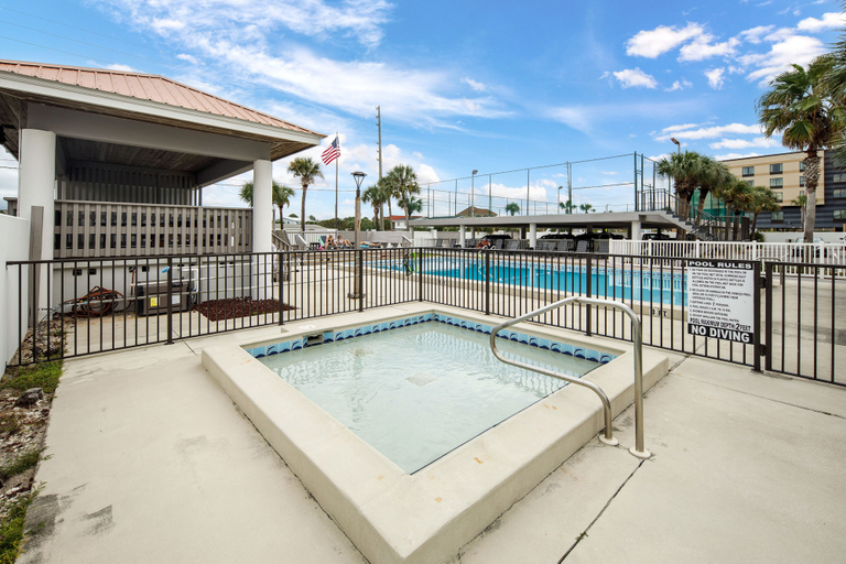Sport & Beauty 5, Surf Dweller 405 - Emerald Beach Hide Away, Okaloosa
