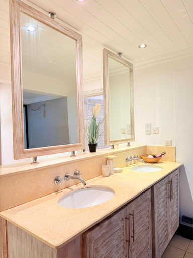 Bathroom, Oasis villa grand baie