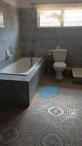 Bathroom 4, Villa guest house, Ndola