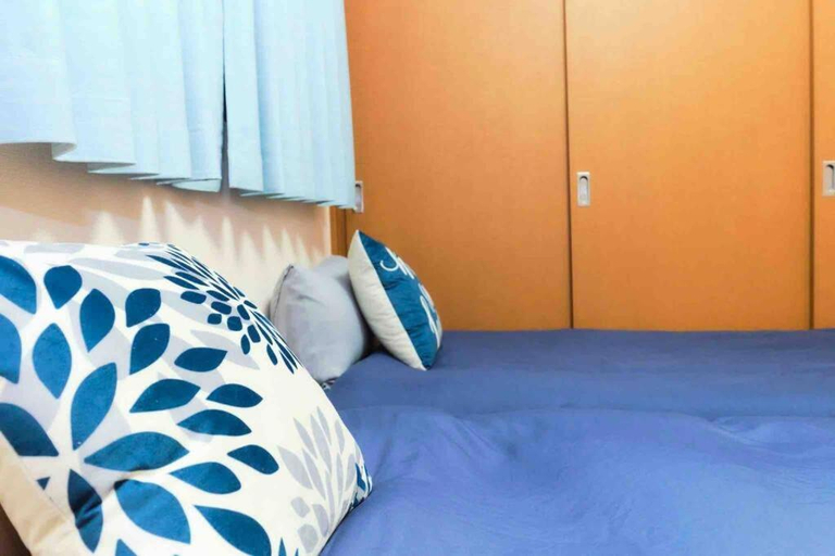 Bedroom 2, NEW Cozy house with Elevator, Free Internet, Shinagawa