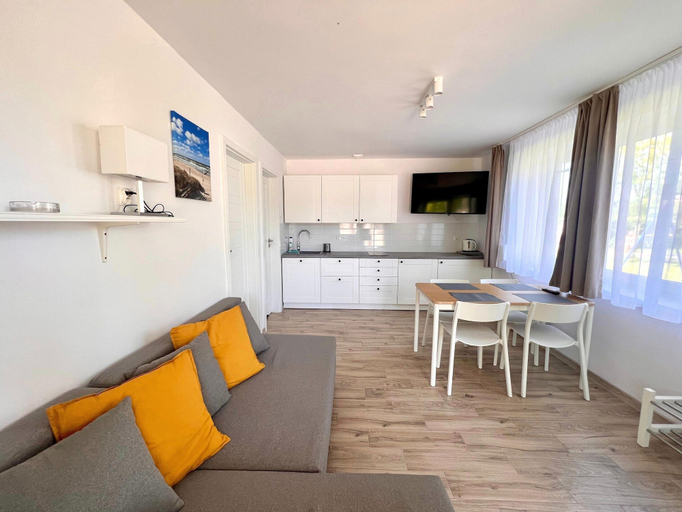 Living room 2, Holiday Home Very Close to the Beach, Kołobrzeg