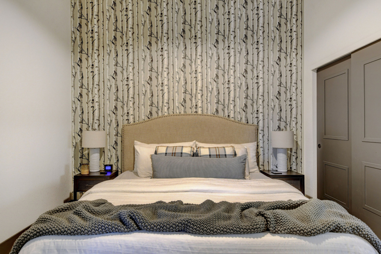 Room 3, Silver Lining Circle 4 Bedroom Home, Grand