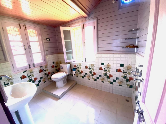 Bathroom 4, Shanti Kunj Home Stay, Garhwal